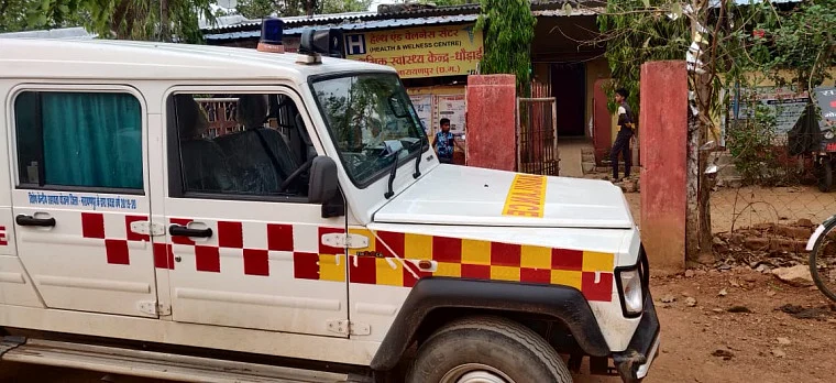 jawans taken to hospital by security forces for treatment