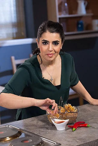 'Shah Rukh Khan still remembers me as the ‘Pepsi’ girl': Celebrity Chef Dipna Anand