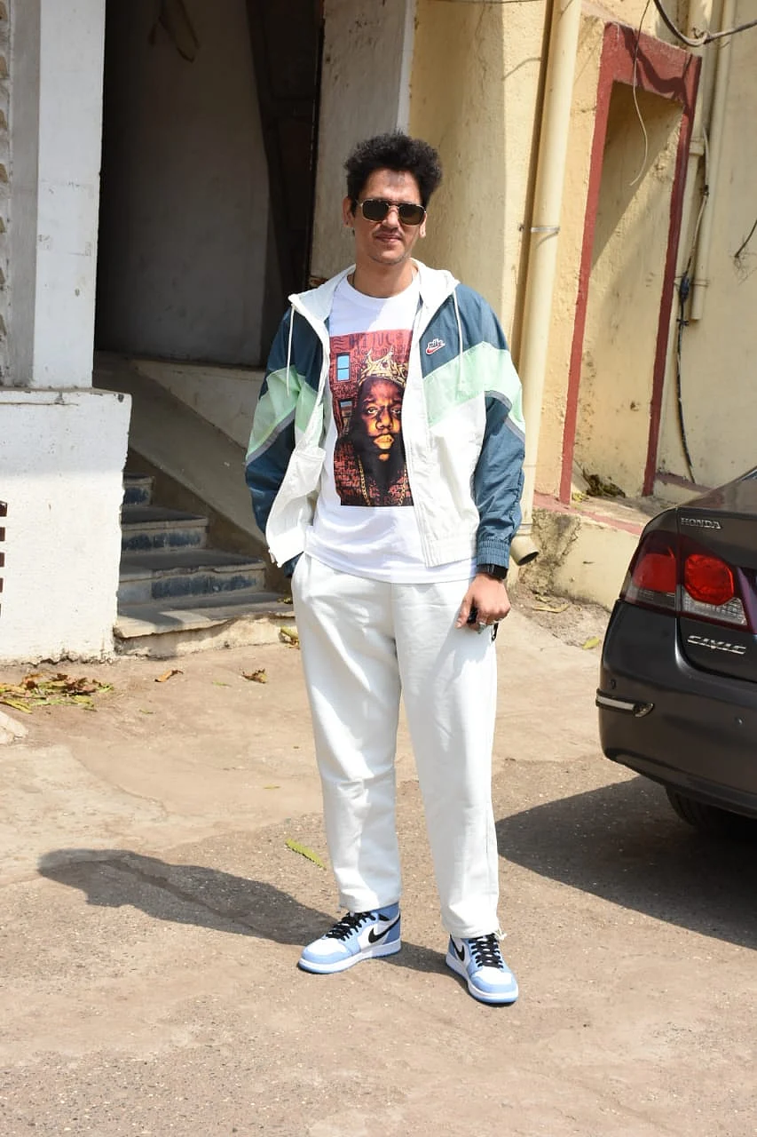 In Pics: Kareena Kapoor, Ayushmann Khurrana, Sunny Leone and others captured by shutterbugs in Mumbai