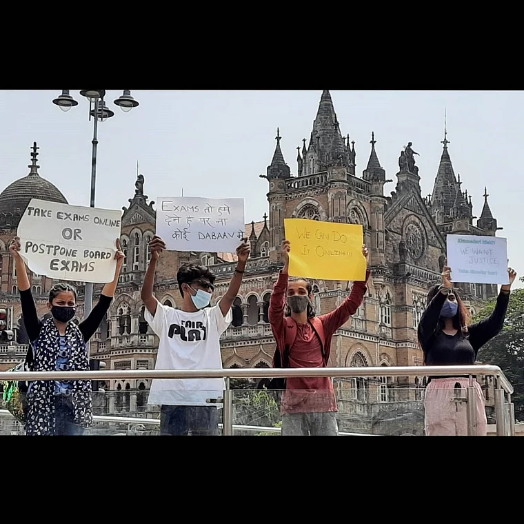 'If we can do classes online...': Students stage protests against offline HSC, SSC exams in Mumbai, demand to conduct online exams
