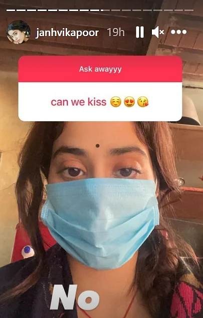 Check out Janhvi Kapoor's epic reply to fan who asked for a kiss