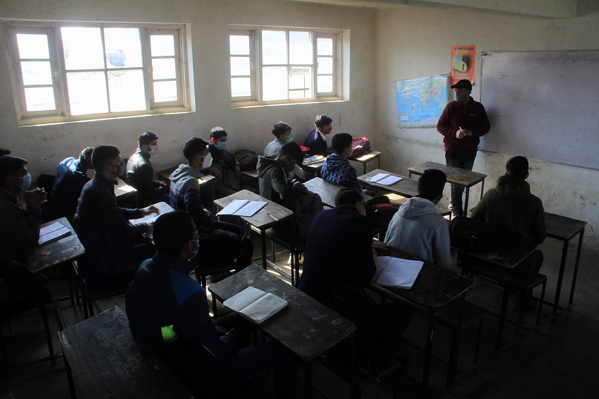 Delhi: Students of Class 9 to 12 may be called to provide guidance for boards, other exams - Vimarsana News