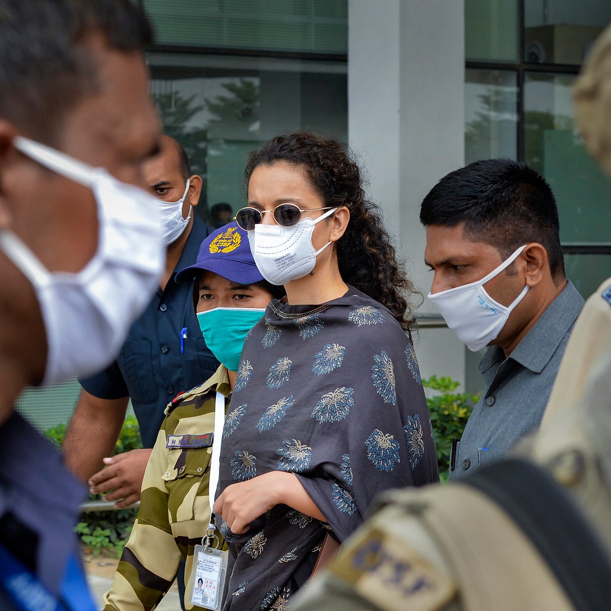 'Calm down you fools': Kangana Ranaut lashes out at those depressed amid COVID-19 crisis 