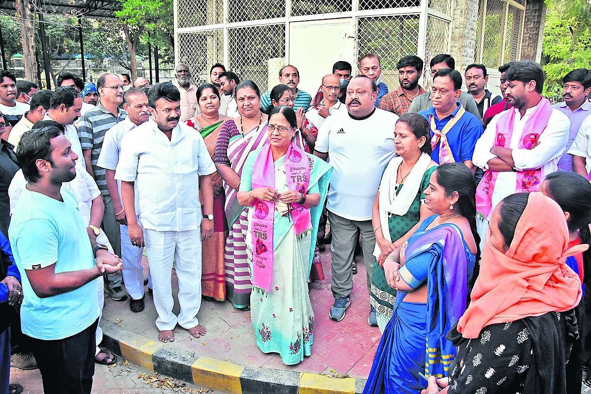 Ex-PM PV Narasimha Rao is the buzzword in the graduates' constituency polls, writes VJM Divakar - Vimarsana News