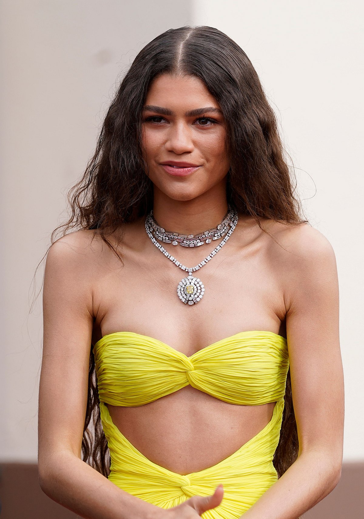 Oscars 2021: 'Spider-Man' star Zendaya stuns in Rs 44.8 ...