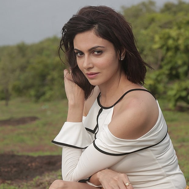 I didn't want to play the quintessential pretty girl: 'Chakravyuh' actor Simran Kaur Mundi