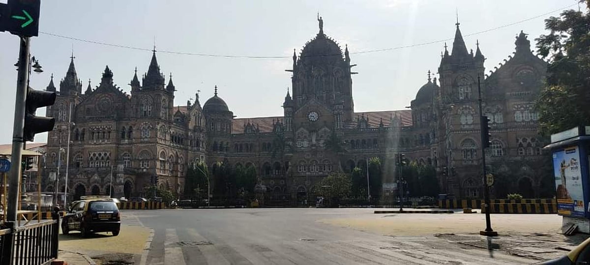COVID-19: Who is allowed on Mumbai streets? - Vimarsana News