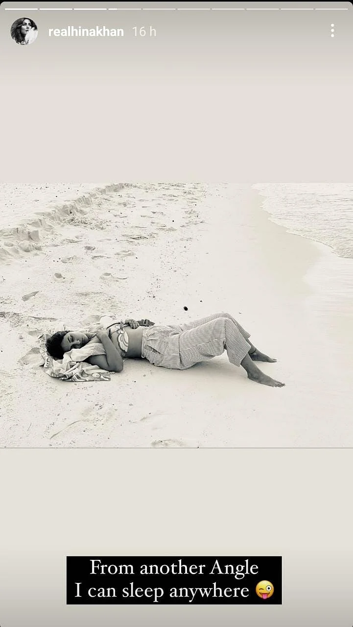 Here's what happened when a crab approached sleeping beauty Hina Khan in the Maldives