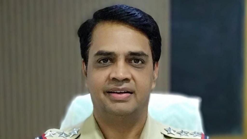 Antilia bomb scare case: Mumbai Police suspends Inspector Sunil Mane who was arrested by NIA yesterday