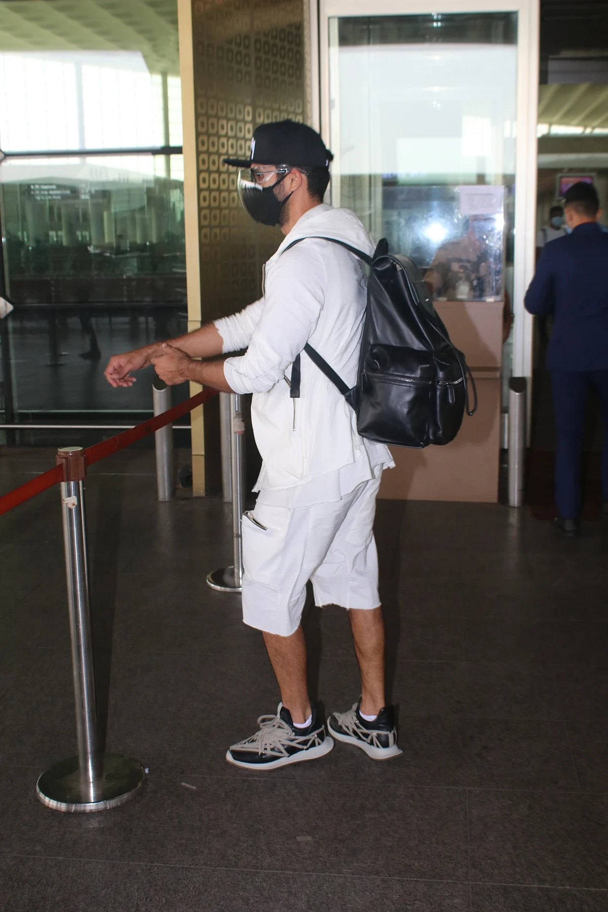 Shahid Kapoor flaunts Rs 2.2 lakh backpack in a dapper ensemble at Mumbai airport