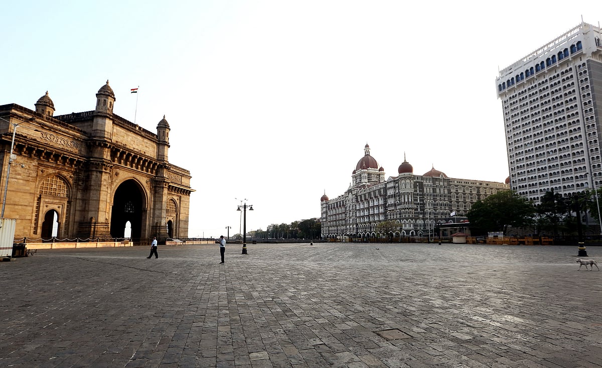 Maharashtra Lockdown: Who is allowed to use local trains? Will banks function at 15% attendance? -- All your questions answered - Vimarsana News