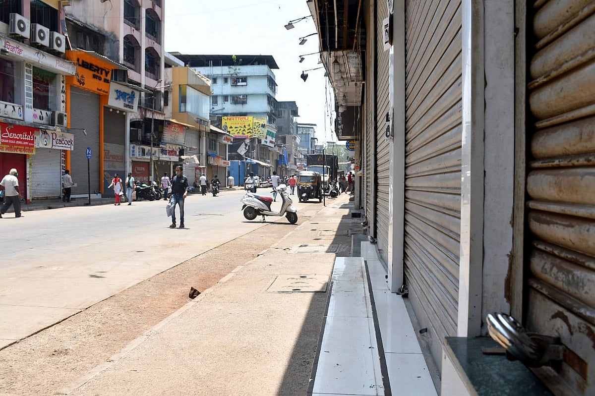 COVID-19: Shopkeepers in Thane, Kalyan and Ulhasnagar protest against closure of non-essential shops till April 30 - Vimarsana News