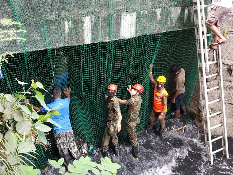 Thane: Crocodile found in drain; rescued after hours of operation