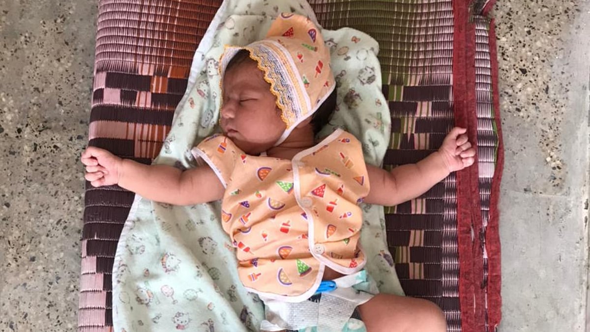 Mumbai: Help pours in for newborn girl abandoned in Sion; multiple requests for adoption received