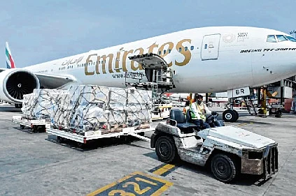 6 US flights with medical aid reach India