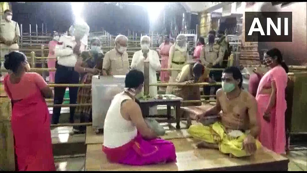 The Mahakaleshwar temple at Ujjain reopened for devotees on Monday, June 28, 2021,amid the Covid-19 lockdown.