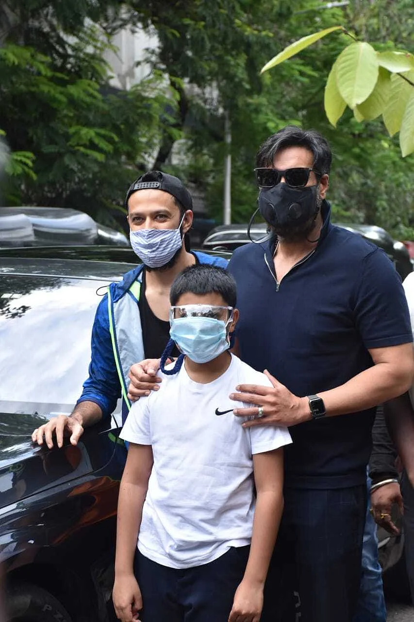 Photos: Janhvi Kapoor, Disha Patani, Nikki Tamboli and other celebs spotted in Mumbai