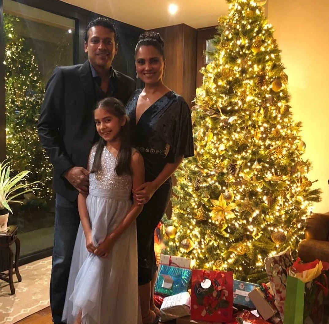 Mahesh Bhupati with wife and daughter