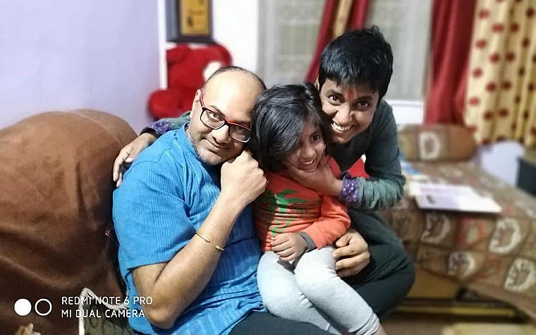 Pankaj Ramendu with daughter Sadgi and wife Kalpana