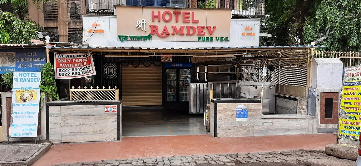 Hotels closed due to staff shortage in Mumbai's Borivali on Monday after the Maharashtra goverment announced easing of COVID-induced restrictions.