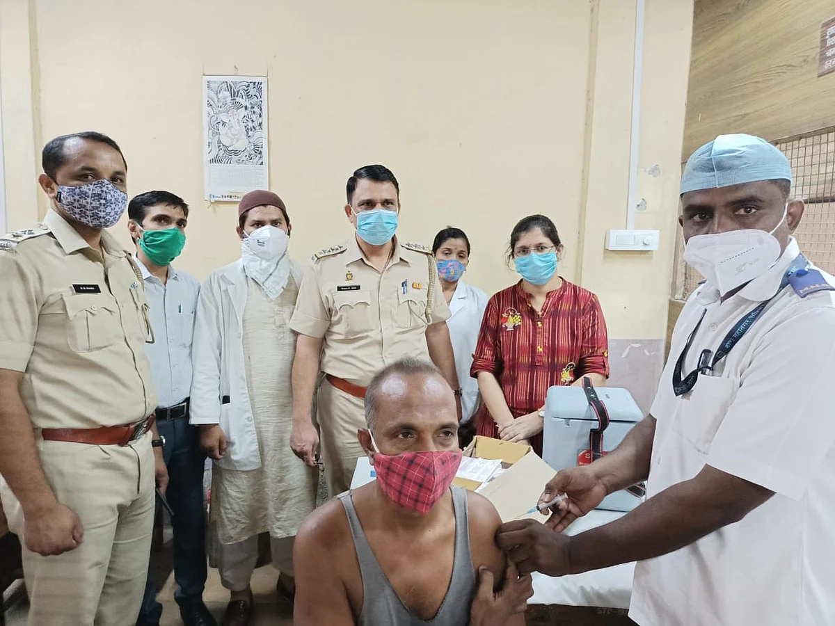 COVID-19 in Thane: 108 inmates from central jail, 100 patients from mental hospital vaccinated