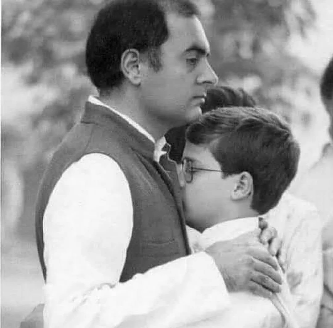 Rahul Gandhi being comforted by his dad at Indira Gandhi's funeral