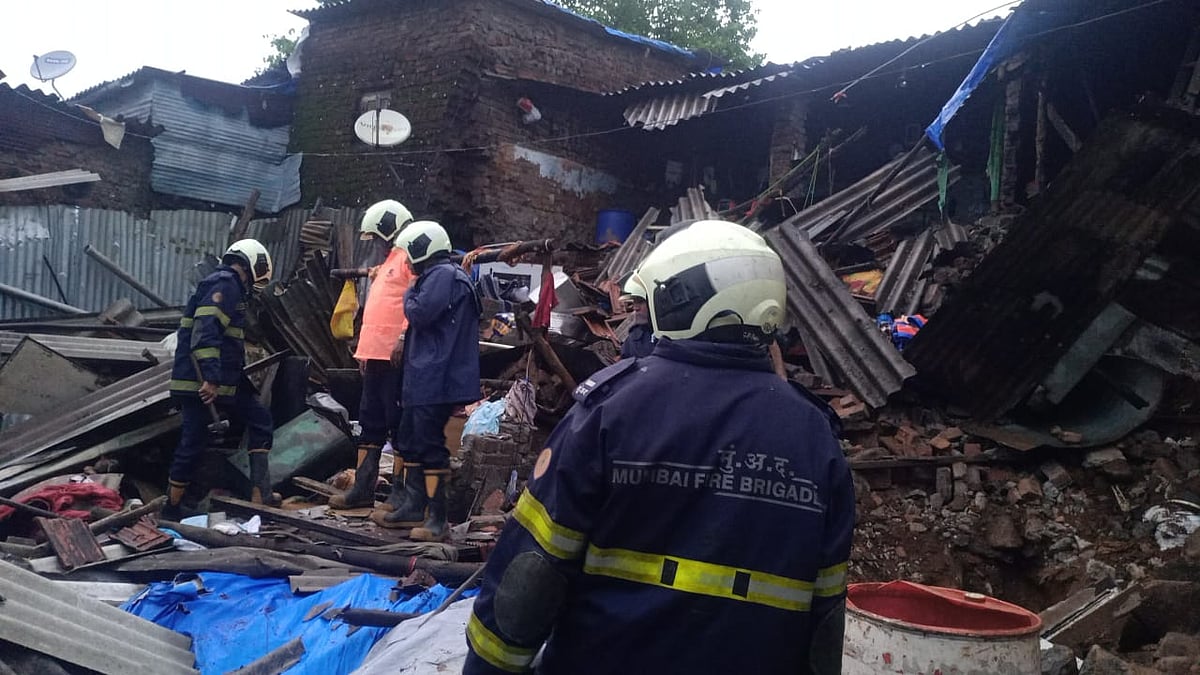 Mumbai: Three die in house collapse in Govandi - Vimarsana News