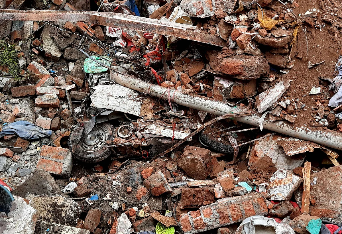 Mumbai: At least 12, including 8 kids, killed in Malvani building collapse; see pics