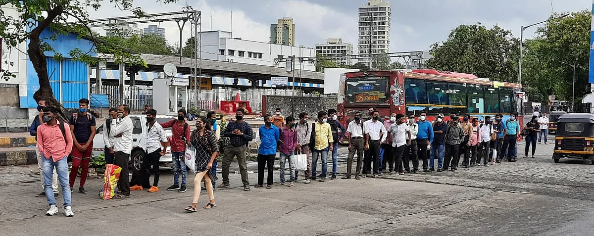 Long queues for buses observed in Borivali on Monday after the Maharashtra government announced the easing of COVID-induced restrictions as a part of its five-level plan.