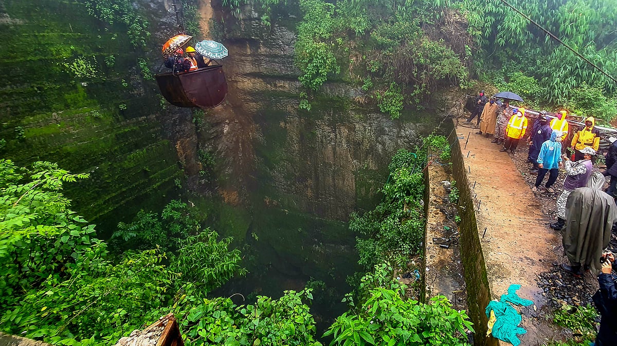 5 miners trapped in Meghalaya coal mine for 12 days, state govt seeks help from Indian Navy 
