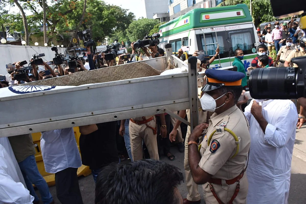 Dilip Kumar funeral: Wrapped in Indian tricolour, legendary actor's mortal remains reach Juhu Qabrastan