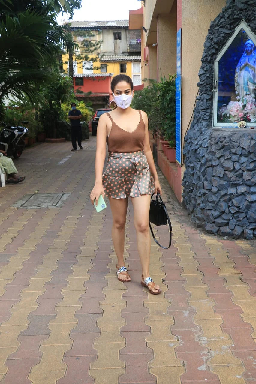 In Pics: Alia Bhatt, Kartik Aaryan, Shahid Kapoor and other Bollywood stars spotted by paps in Mumbai