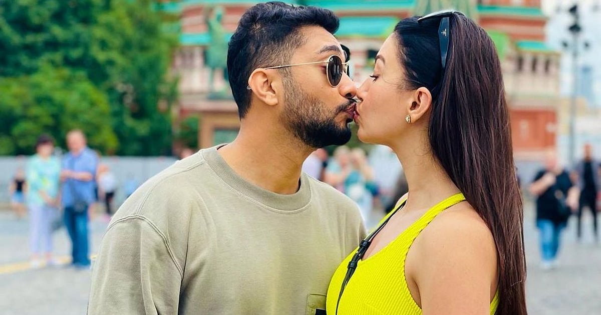 Gauahar Khan, Zaid Darbar lock lips as they enjoy their honeymoon in Russia - Vimarsana News