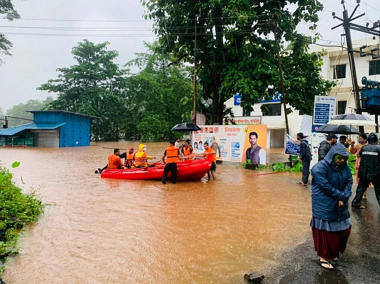 Photos and videos: Parts of Ratnagiri submerged after incessant rains; NDRF team faces hurdles in rescue operation in flooded parts
