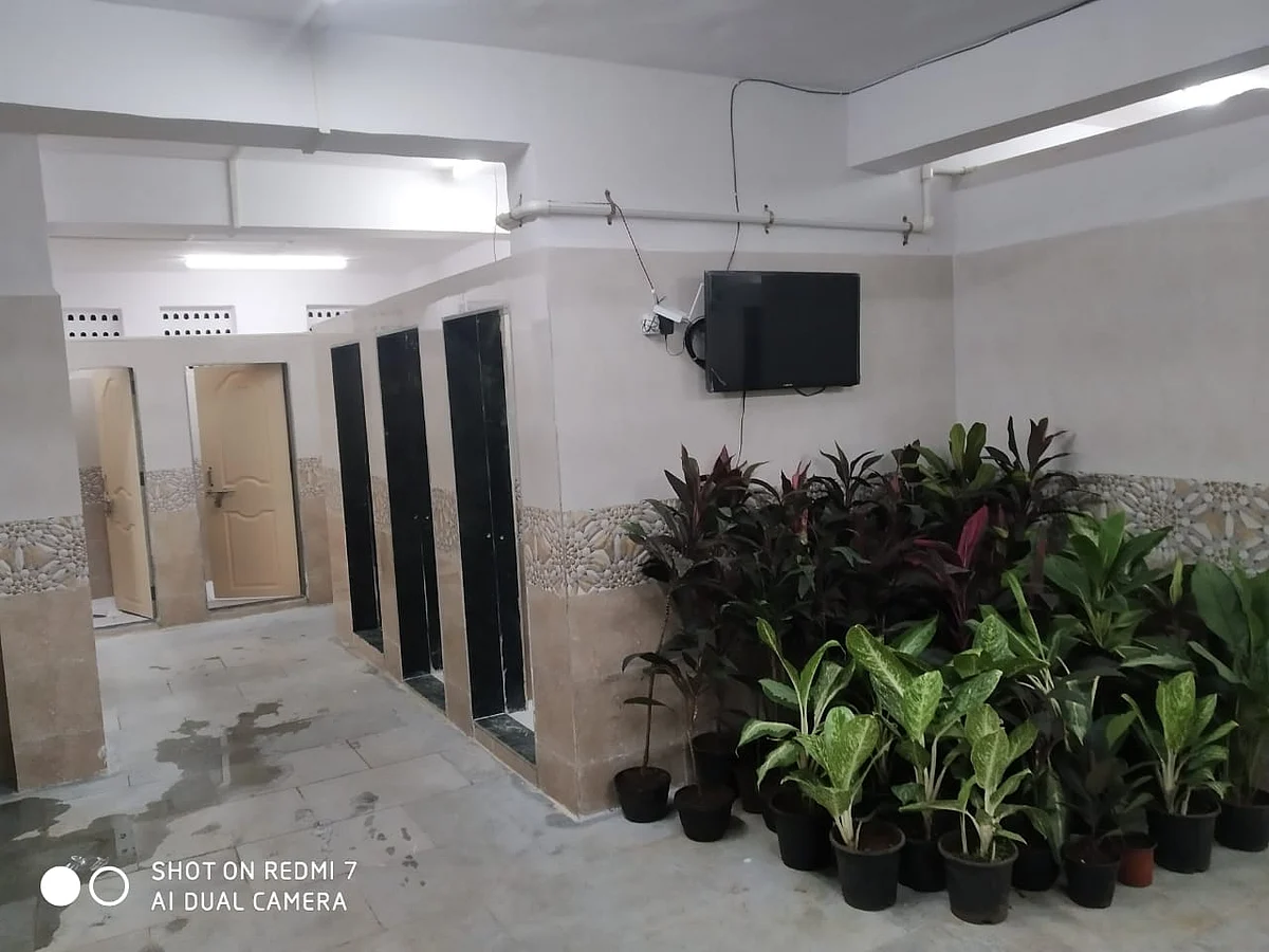 TV, free wi-fi and more: BMC sets up Mumbai's largest community toilet in Andheri; see pics
