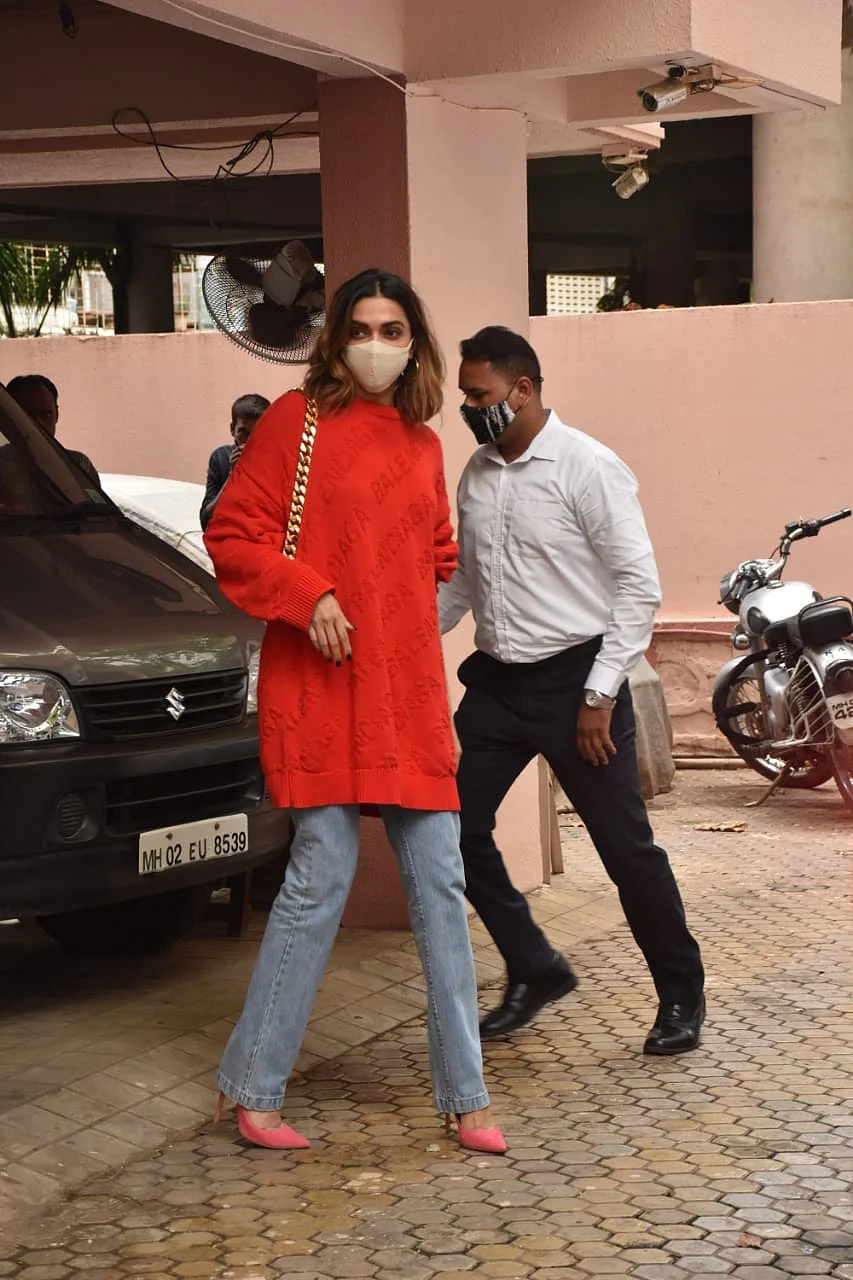 In Pics: Deepika Padukone, Kartik Aaryan spotted at Sanjay Leela Bhansali's office, fans say 'take my money already'