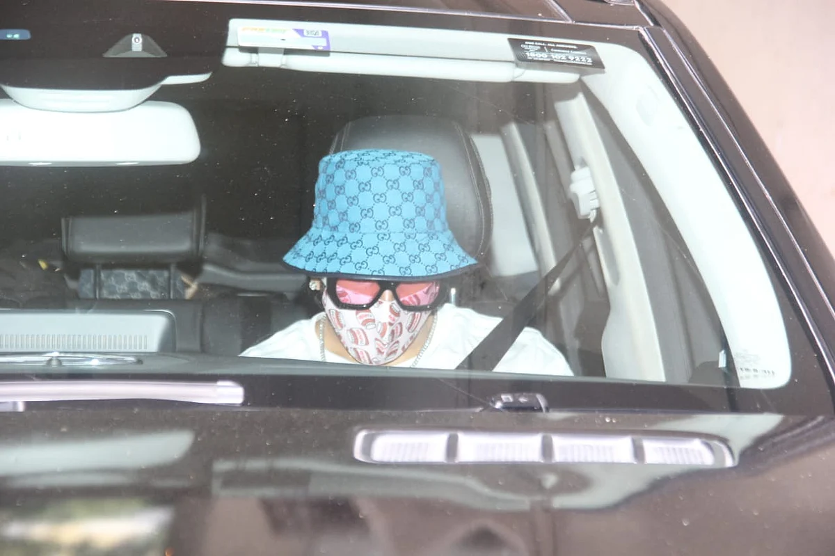 In Pics: Ranveer Singh arrives at dance studio in Mumbai wearing a hat worth Rs 39,000