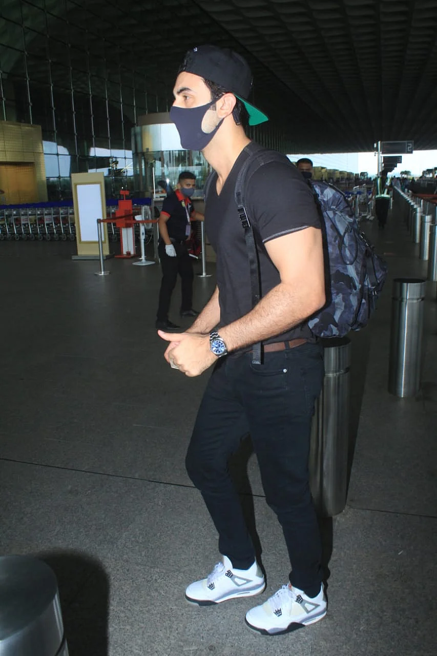 In Pics: Ranbir Kapoor, Shraddha Kapoor and Dimple Kapadia jet off to Delhi for Luv Ranjan's next