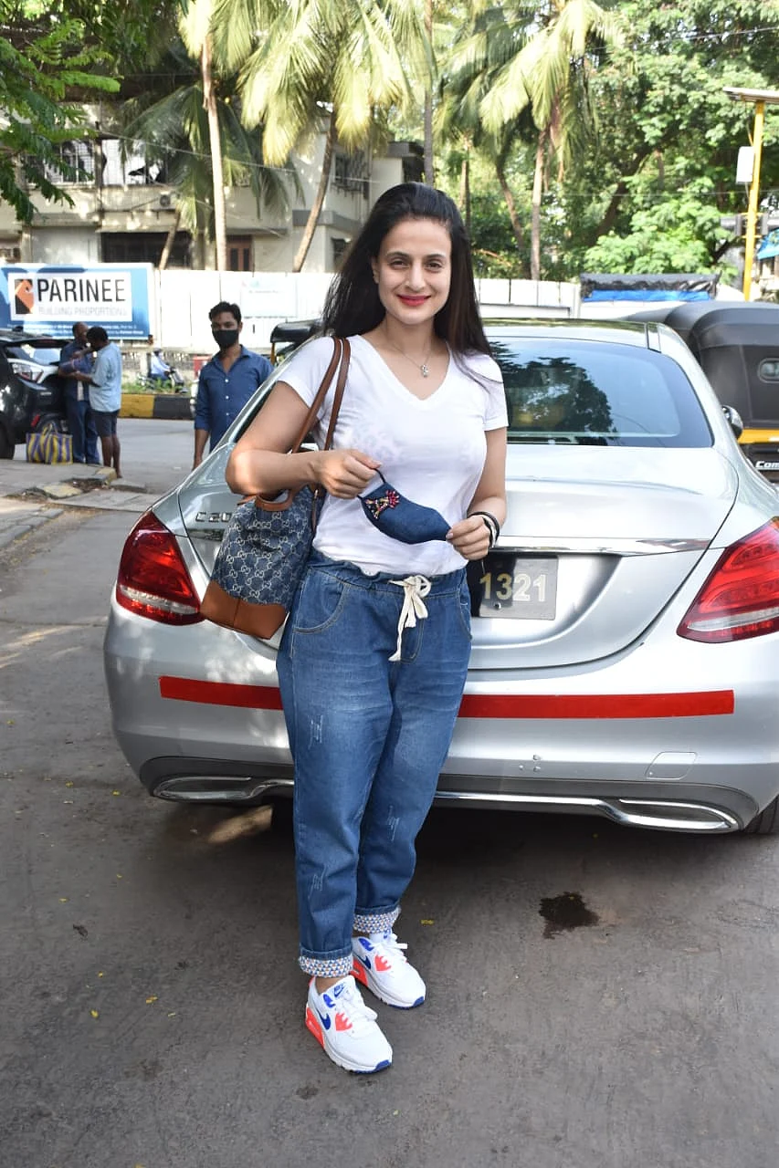 In Pics: Alia Bhatt, Kartik Aaryan, Shahid Kapoor and other Bollywood stars spotted by paps in Mumbai