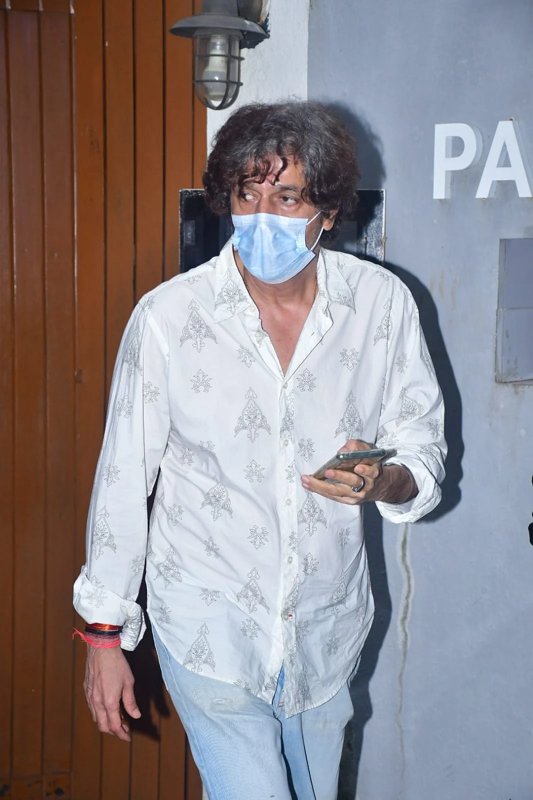 In Pics: Shatrughan Sinha, Karisma Kapoor and others arrive at Chunky Panday's residence after his mother's demise