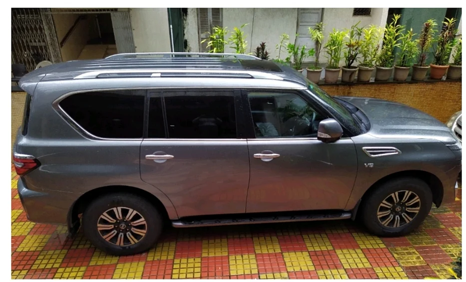 Mumbai: DRI busts luxury car smuggling racket, three arrested; see pics