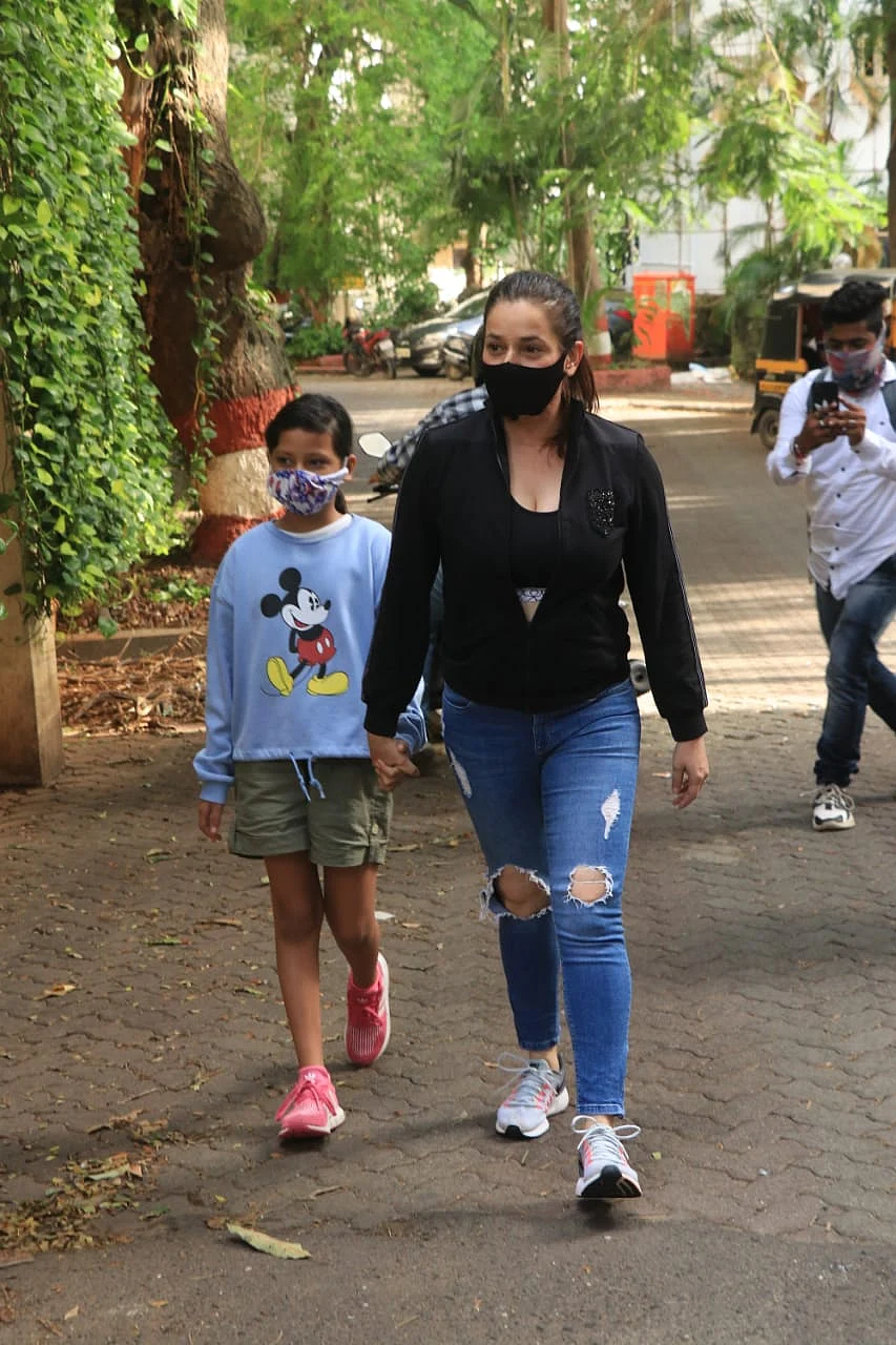In Pics: Actress Neelam Kothari makes a rare appearance with adopted daughter Ahana