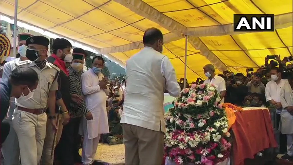 Himachal Pradesh CM Jairam Thakur pays tribute to former Himachal Pradesh CM & Congress leader Virbhadra Singh.