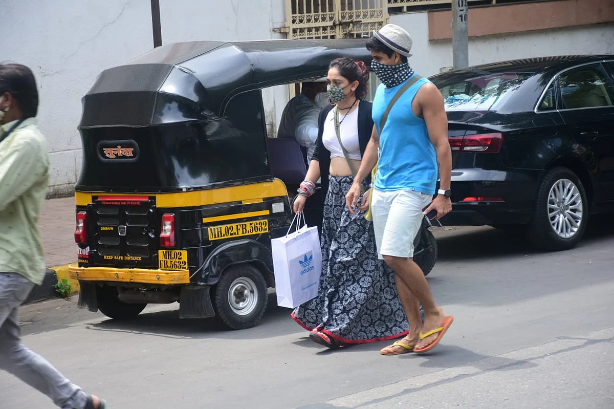 Paparazzi Files: Taimur Ali Khan steps out in Mumbai; Aamir Khan's daughter Ira goes shopping with beau Nupur Shikhare