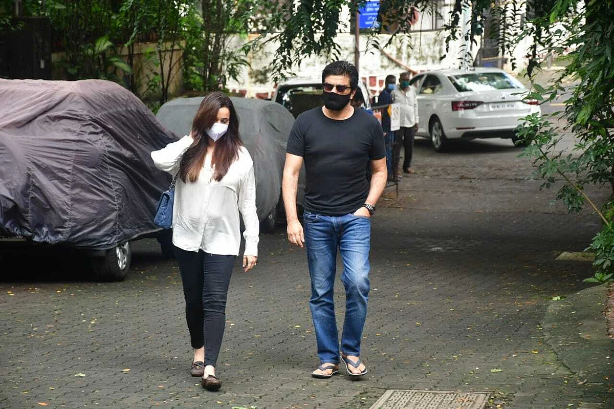 Neelam Kothari and Samir Soni