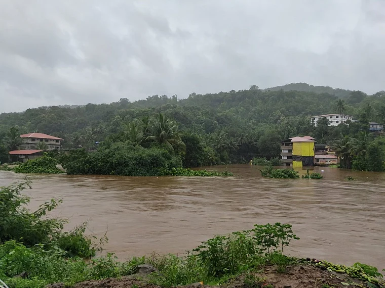 Photos and videos: Parts of Ratnagiri submerged after incessant rains; NDRF team faces hurdles in rescue operation in flooded parts