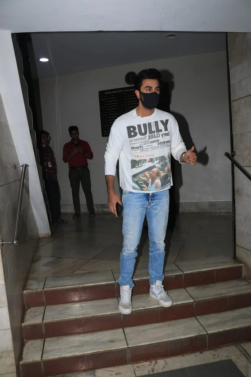What's cooking? Ranbir Kapoor, Ibrahim Ali Khan spotted at Dharma office; Katrina Kaif, Arjun Kapoor at Ramesh Taurani's office