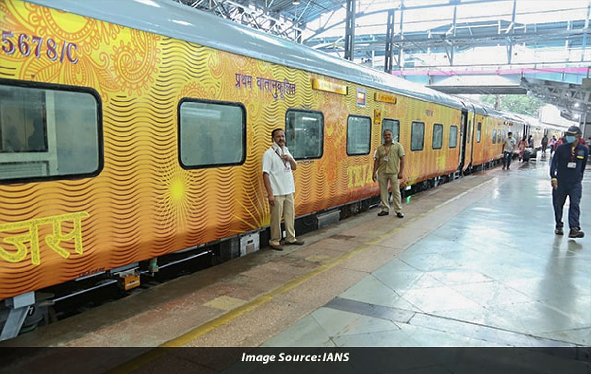 Mumbai-Delhi Rajdhani Express gets Tejas Smart coaches - Vimarsana News