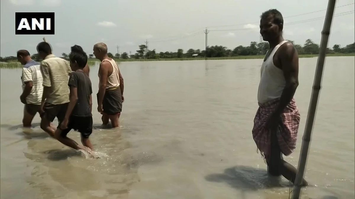 Several villages have been affected due to flood following rise in water levels of two rivers in Bagaha area of East Champaran, Bihar.