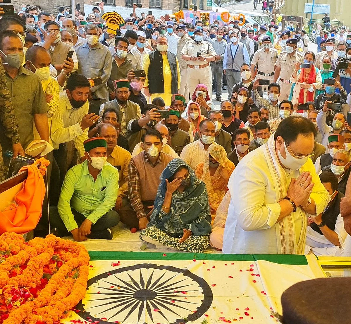 BJP president JP Nadda pays tribute to former Himachal Pradesh CM & Congress leader Virbhadra Singh.